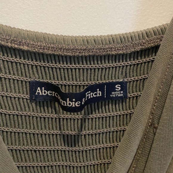 Abercrombie & Fitch - Olive wrap tie romper size SMALL - Picture 4 of 5